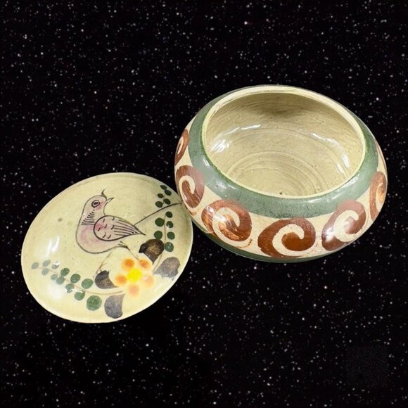 Hand Made Mexico Pottery Trinket Box W Lid Hand Painted Bird Jewelry Storage VTG - Picture 1 of 10